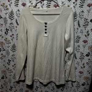Women's Cream Long Sleeve Top medium